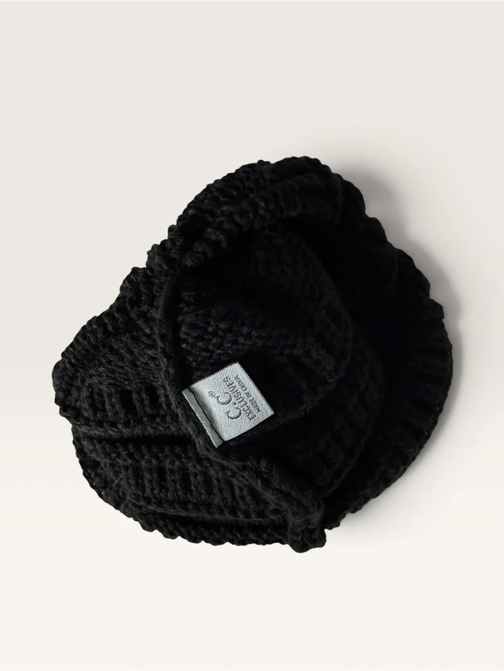 NWT C.C. “JEEP” Paw Print Beanie